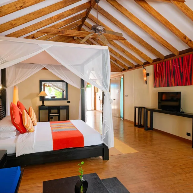 Premium Beach Villa with Whirlpool، Canareef Resort Maldives 4/9