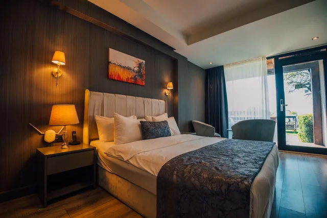 Garden, Deluxe, Queen Bed, Lake View، Del Lago Luxury Hotel By Saracoglu 1/1
