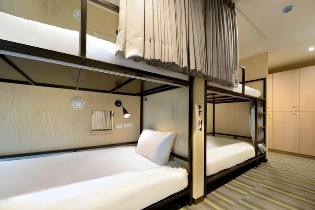 Female Dorm, Female Only, Basic, 4 Bunk Beds، Park City Inn & Hostel 1/2