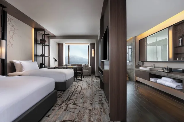 غرفة بسريرين منفصلين، Higashiyama Niseko Village, a Ritz-Carlton Reserve 5/8