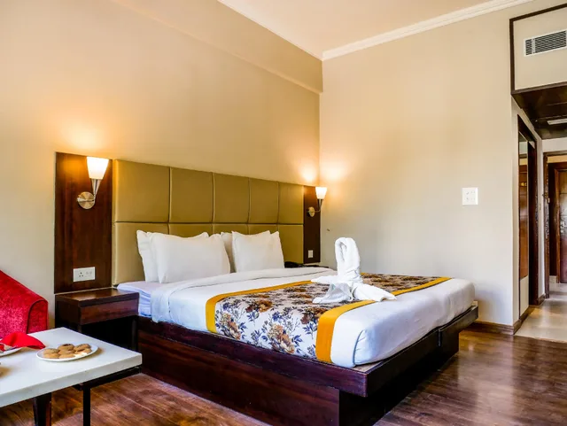 غرفة تنفيذية، Diamond Hotel 1/3
