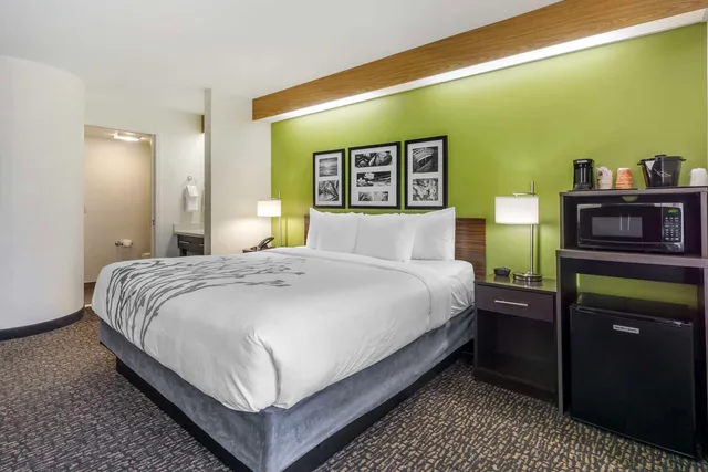 غرفة بسرير كينج، Sleep Inn Sea Tac Airport 1/4