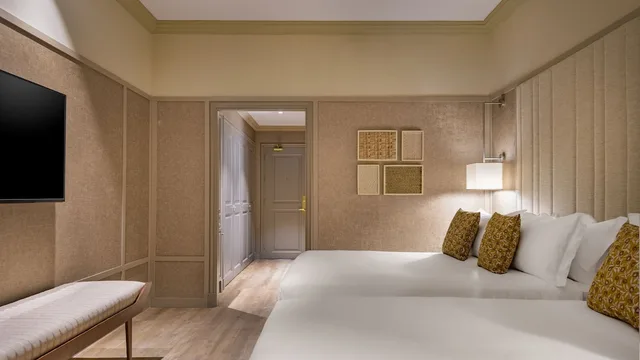 غرفة ديلوكس بسريرين كوين بإطلالة على الحديقة، Hacienda Son Antem Golf Resort, Autograph Collection 2/4