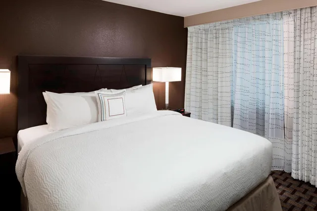 جناح بسرير كينج بغرفة نوم واحدة، RESIDENCE INN DALLAS PLANO/RICHARDSON 1/8
