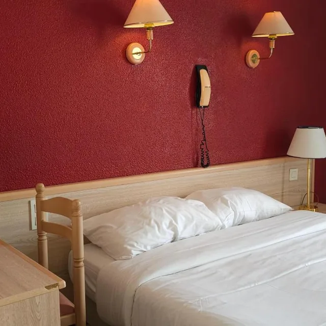 غرفة قياسية بسرير مزدوج، Hotel Corona 2/10