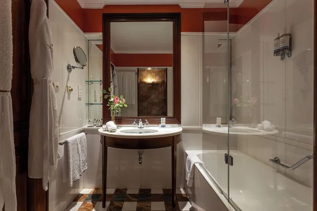 غرفة بريميوم بإطلالة على الحديقة مع سرير إضافي، Pestana Palace Lisboa 4/4