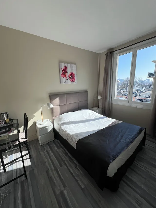 غرفة سوبيريور مفردة بسرير مزدوج، L Univers Hotel 1/5