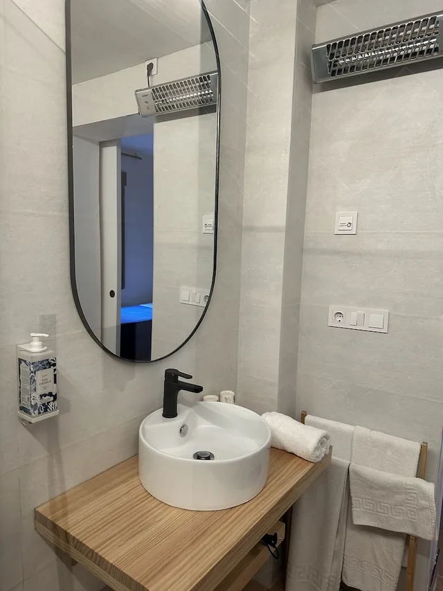 غرفة سوبيريور ثلاثية بثلاثة أسرّة، Hostal Moscatel 8/10