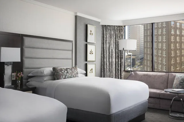 غرفة رباعية بسريرين كوين، The Ritz Carlton Atlanta 1/8