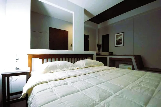 غرفة ديلوكس بسرير كينج بشرفة، Baankieng Guesthouse Lampang 4/6