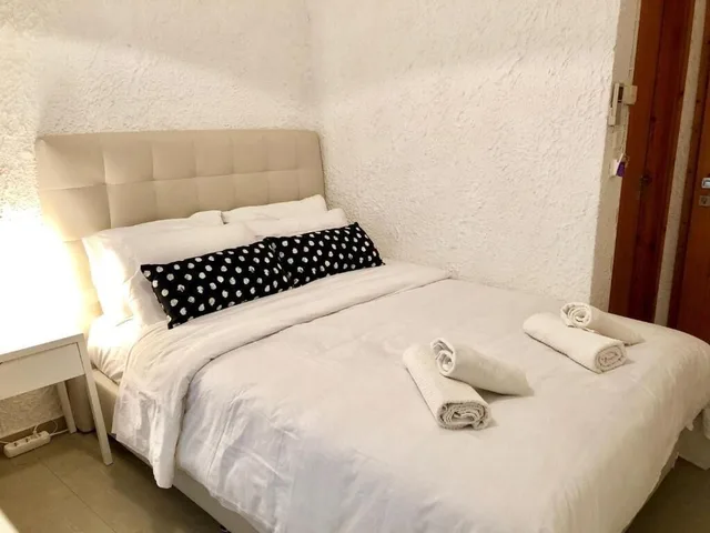 استوديو كومفورت بسرير كوين، Katerina Apartments 1/4