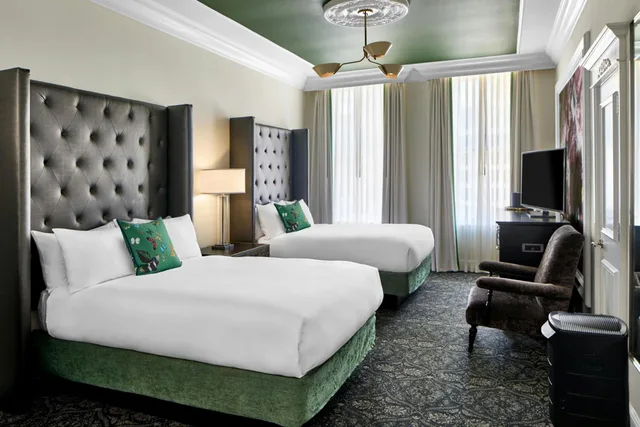 Wellness, 2 Double Beds، Le Pavillon Hotel 2/5