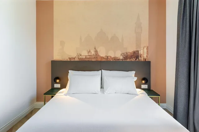 غرفة مزدوجة بسرير كينج بإطلالة، B&B HOTEL Venice Laguna 8/10