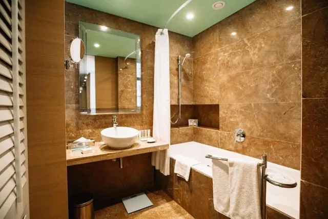 غرفة تنفيذية بسرير كينج بإطلالة على الحديقة، Palmeraie Golf Palace by Pickalbatros 7/8