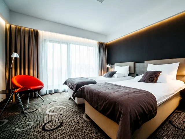غرفة قياسية بسريرين منفصلين، Q Hotel Plus Krakow 1/3