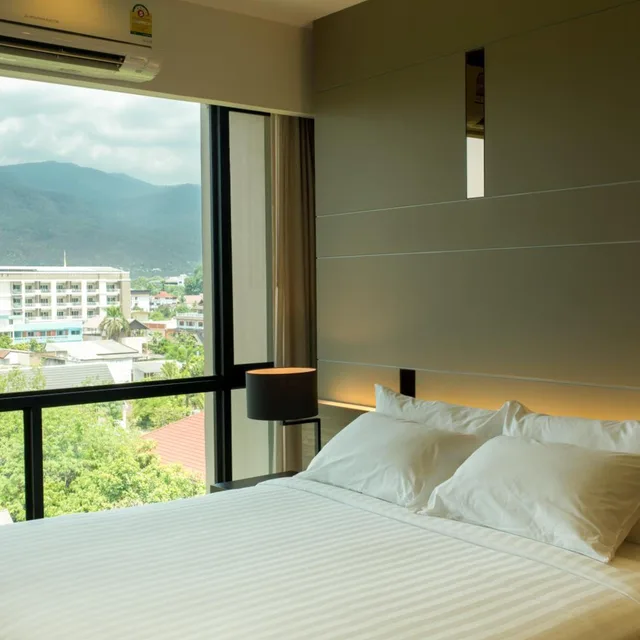 Grand, City, Suite, HYDE PARK CHIANGMAI 1/9