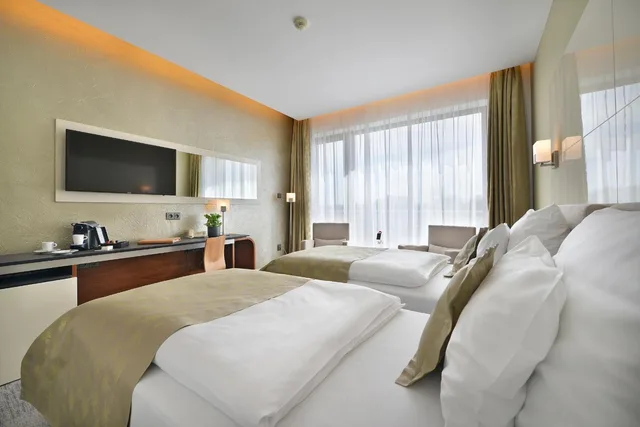 غرفة ديلوكس بسرير مزدوج بشرفة، Wellness Hotel Diamant (ex Relaxacni A Regeneracni Centrum) 4/10