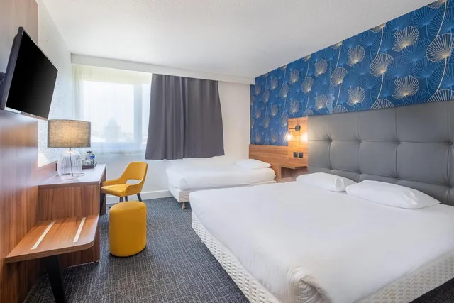 غرفة كومفورت ثلاثية، The Originals Boutique Hotel Beausejour Poitiers Nord Futuroscope 4/10