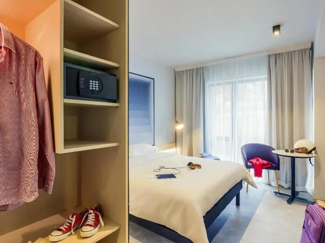 جناح بسرير مزدوج بإطلالة، ibis Timisoara City Center 5/6