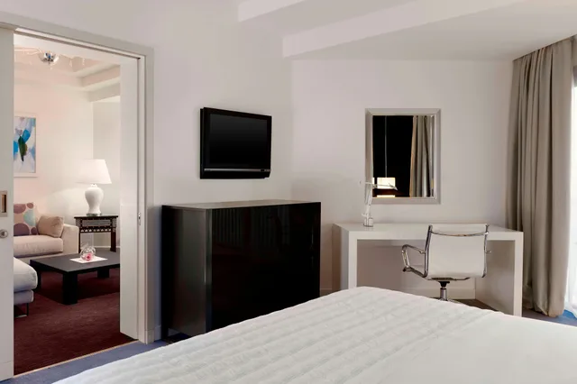 Junior Suite, Le Meridien 1/1