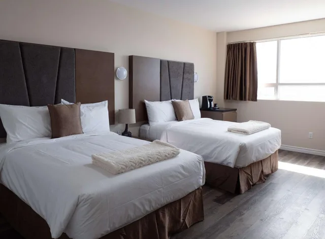 Standard, 2 Double Beds, Hotel Montreal Metropolitan, an Ascend Collection Hotel 1/2