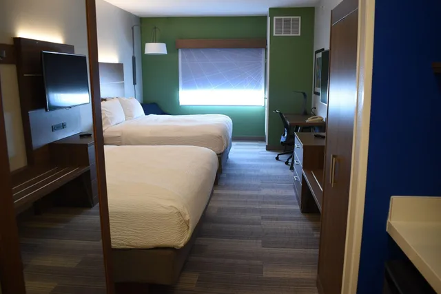 Standard, Multiple Beds، Holiday Inn Express and Suites Lincoln South 9/10