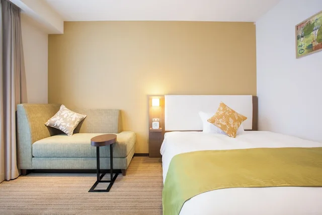 غرفة قياسية بسرير كوين، TOKYU STAY YOGA 2/3