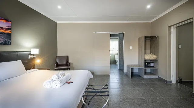 غرفة بريميوم بسرير مزدوج، Calvinia Hotel by Country Hotels 1/7