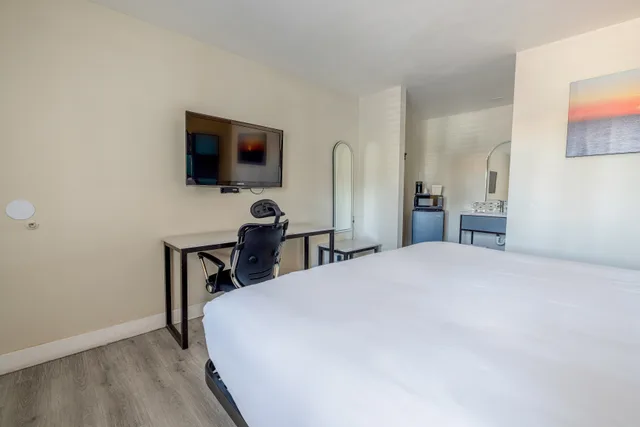 غرفة بسرير كينج، Hotel Avenida Victorville I-15 5/6