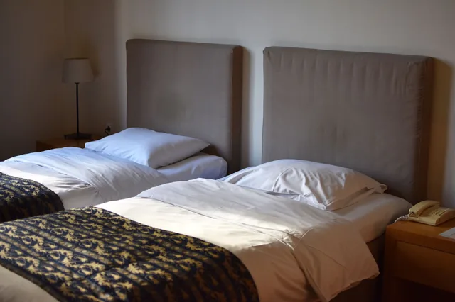 غرفة قياسية ثلاثية، Le Palace Hotel 9/10