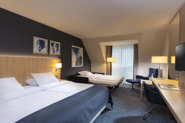 غرفة كومفورت عائلية، Maritim Hotel Wurzburg 1/2