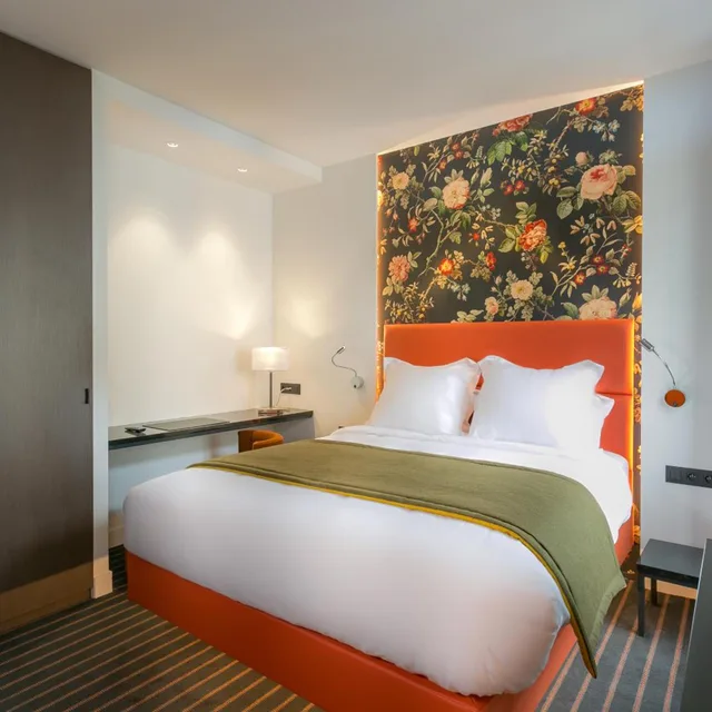Adjoining، Hotel Scarlett 3/9