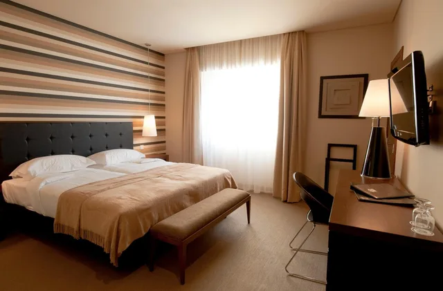 غرفة بسرير مزدوج مع سرير إضافي، Grande Hotel Do Luso 5/6