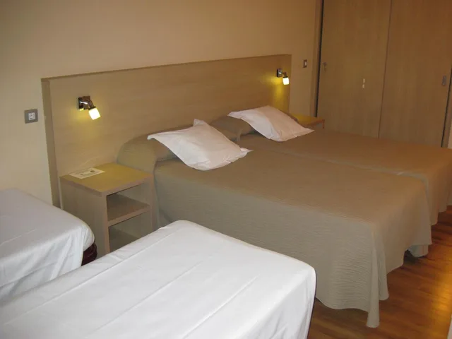 غرفة رباعية بسرير فردي بإطلالة على الجبل، Panorama Hotel 3/10
