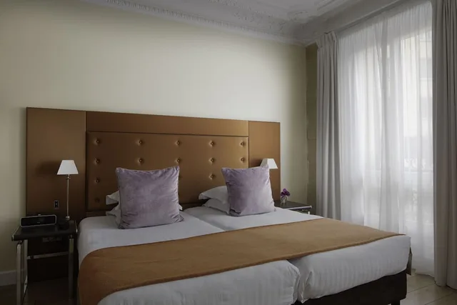 غرفة سوبيريور بسريرين منفصلين لذوي الإعاقة، Le 123 Elysees Astotel 2/9