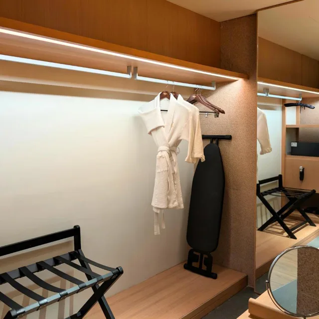 Wijaya Suite، Hotel Tentrem Jakarta 8/8