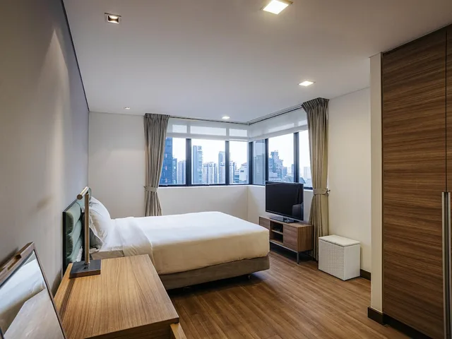 شقة بريميوم بسريرين كوين بـ3 غرف نوم، Novotel Living Singapore Orchard 4/7