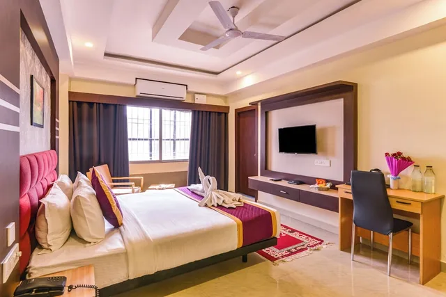 2 Bedrooms, Family, 1 Single and 2 Queen Beds، Mount Amara Hotel and Spa 5/9