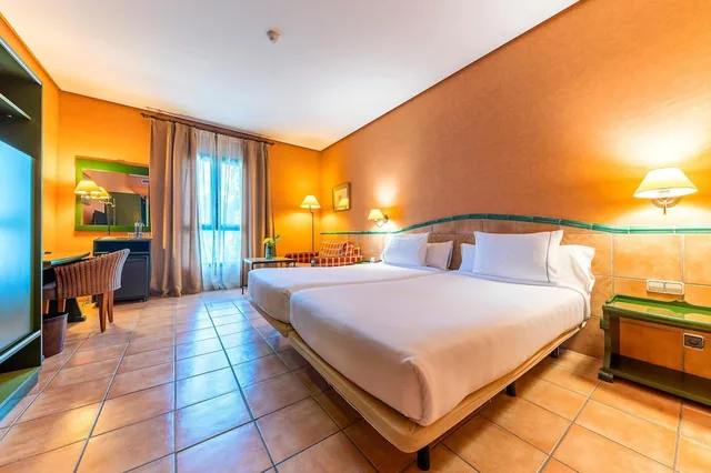 غرفة كومفورت عائلية مفردة بسرير مزدوج، Port Jardin Milenio 2/5