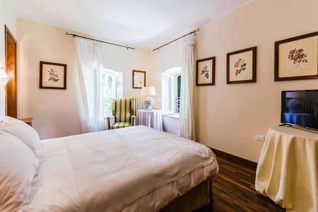 Family, Double Bed, Sofa, Massimago Wine Relais 1/3