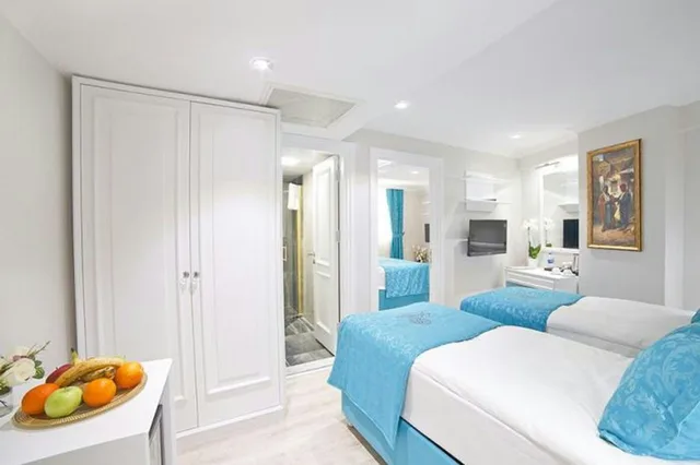 غرفة متصلة عائلية، Glamour Hotel 1/4