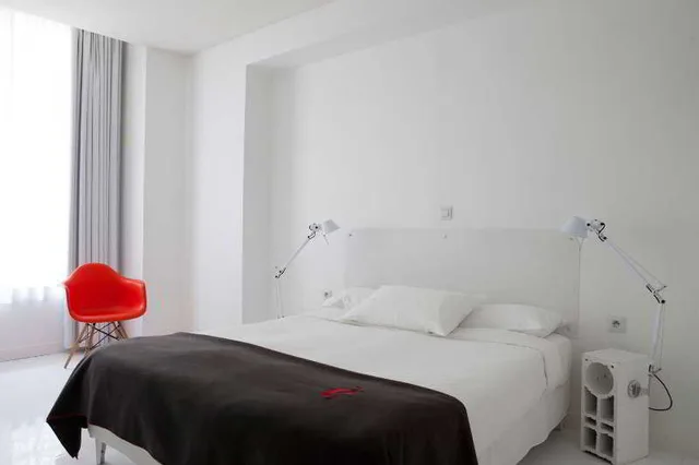 غرفة قياسية بسرير مزدوج، College Hotel 1/1