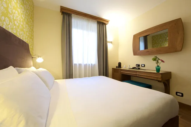 غرفة كلاسيكية بسرير مزدوج أو سريرين منفصلين، Duca D Aosta 4/10