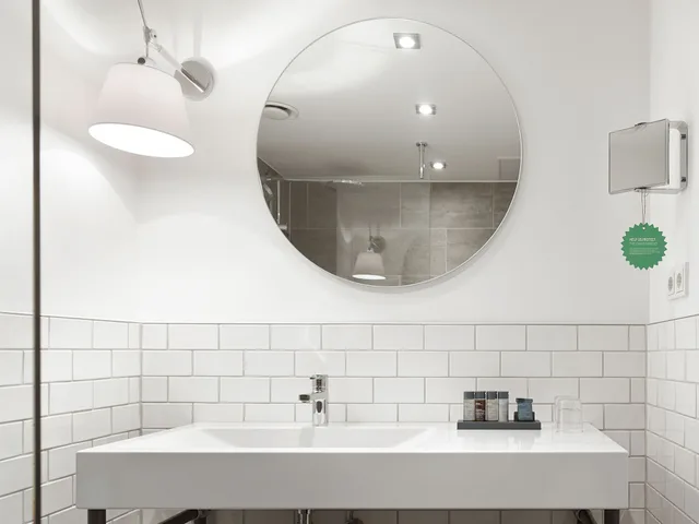 Atrium, S Loft, King Bed، Gastwerk Hotel Hamburg 8/8