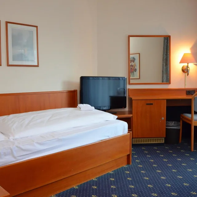 غرفة مفردة بشرفة، Karaman Group Hotel 5/8