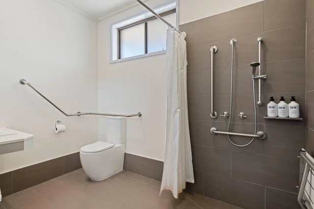 غرفة بسرير كوين، Comfort Inn Clubarham 4/4