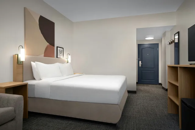 غرفة بسرير كينج، Spark by Hilton Denver Tech Center Greenwood Village 2/9