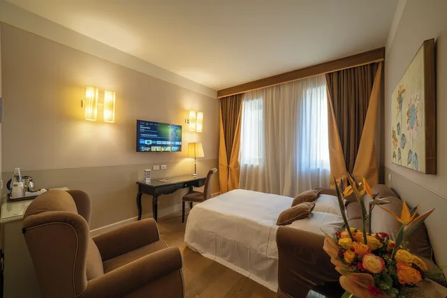 غرفة عائلية بسرير كوين مع أريكة، Palazzo San Lorenzo 6/7