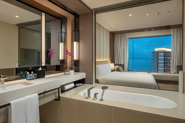 غرفة بسرير كينج وسرير كوين وسرير فردي بغرفتي نوم، Hoiana Residences 4/4