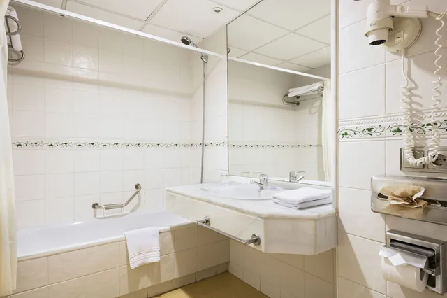 شقة بأربعة أسرّة بغرفة نوم واحدة بإطلالة جزئية على البحر، Best Roquetas Hotel 9/10